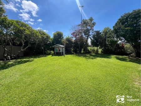 12 Azalea Avenue, 2450, Coffs Harbour Nsw - Photo 2