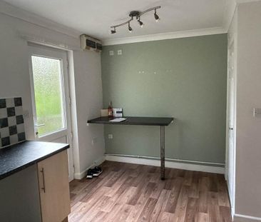 2 bedroom terraced house to rent - Photo 6