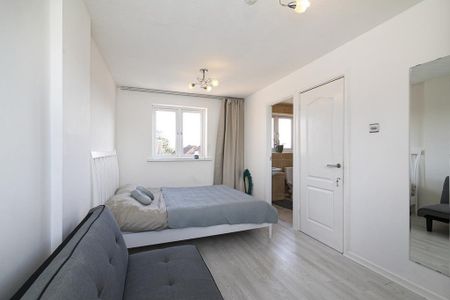 5 bedroom terraced house to rent - Photo 4