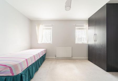 2 bedroom semi-detached house to rent - Photo 3