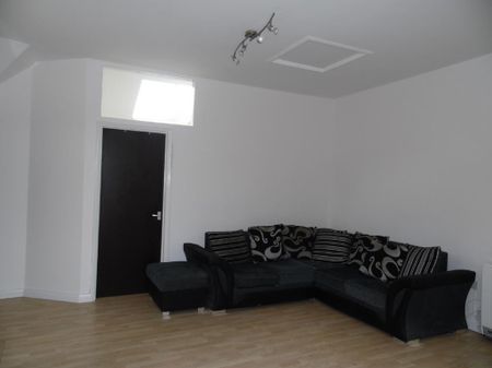 1 bedroom penthouse to rent - Photo 2