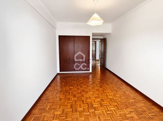 Apartamento em Infantado, Loures - Photo 1