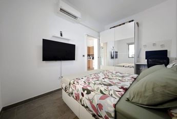 Puerto Rico, Canary Islands 35130