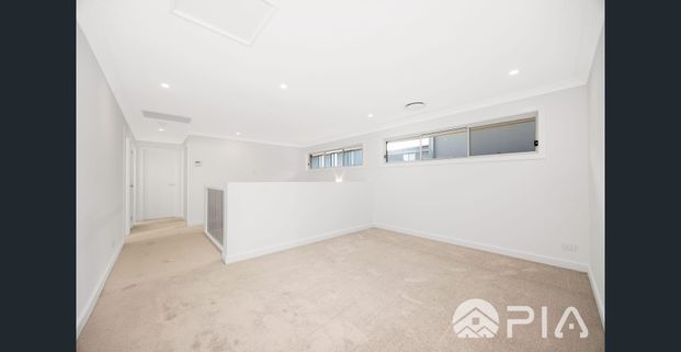 Brand New 5 Bedroom House! - Photo 1