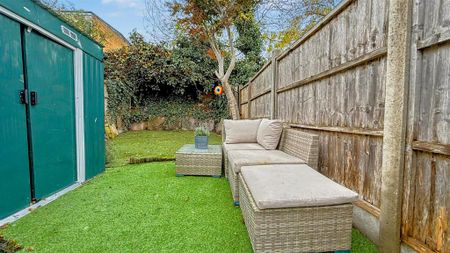 2 bedroom terraced house to rent - Photo 3