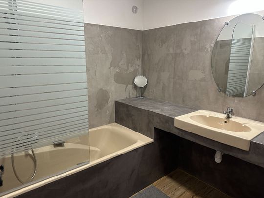 MAISON DE VILLE MEUBLEE CENTRE HISTORIQUE MANOSQUE - Photo 1