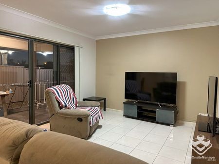 Fully Furnished- Large Family House - Photo 2
