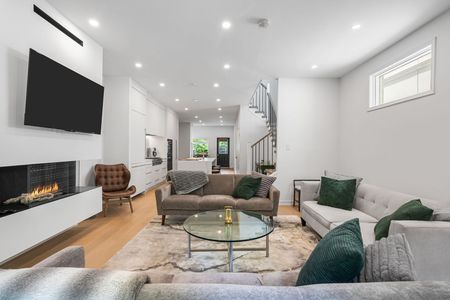 45 Standish Ave, ON, CA, Toronto - Photo 5