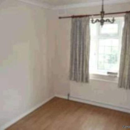 2 bedroom property to rent in Ilford - Photo 3