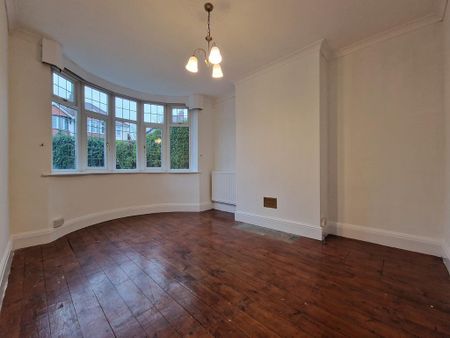 3 bedroom semi-detached house to rent - Photo 3