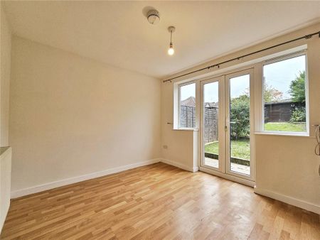 2 bedroom end of terrace house to rent - Photo 5