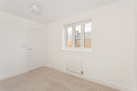 4 bedroom detached house to rent - Photo 5