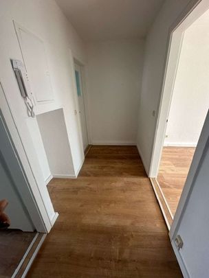 Sehr schöne Wohnung im 2.OG | Frei ab Sofort - Foto 1