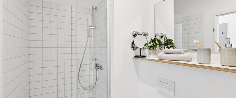 Modernes, möbliertes Apartment mit Balkon, Gym & Co-Working - Photo 1