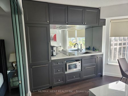 For Lease - 155 Yorkville Avenue Unit# 1616, Toronto, Ontario - Photo 2