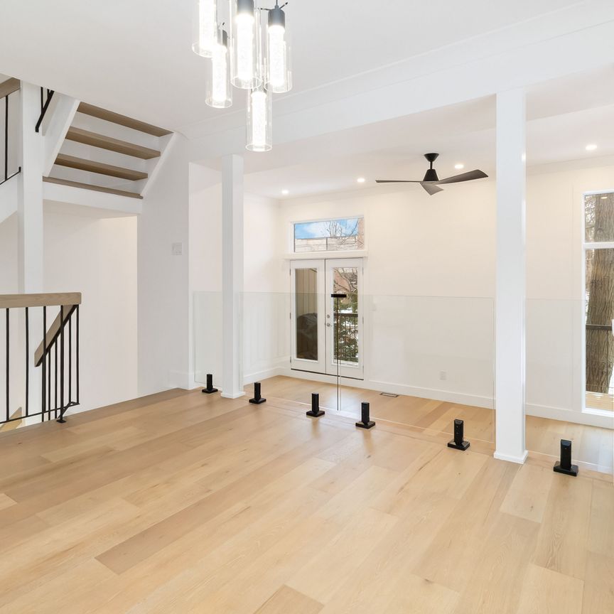 For Lease - 1250 Marlborough Court Unit# 26, Oakville, Ontario - Photo 1