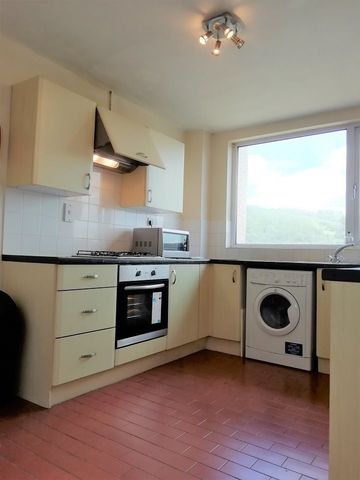 Kingsland Terrace, Treforest - Photo 5