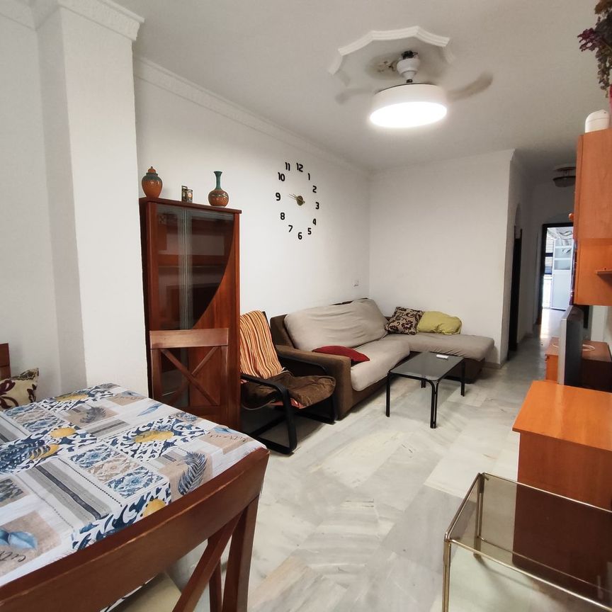 Alquiler de piso en El Carmen - Foto 1