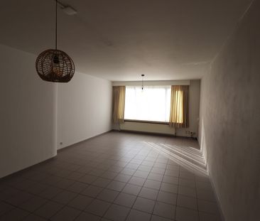 Een instapklaar appartement op de benedenverdieping links van de re... - Photo 1