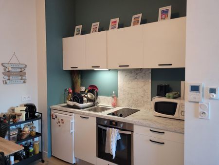 Location Appartement 1 pièce 29m² LA ROCHELLE 17000 - Photo 3