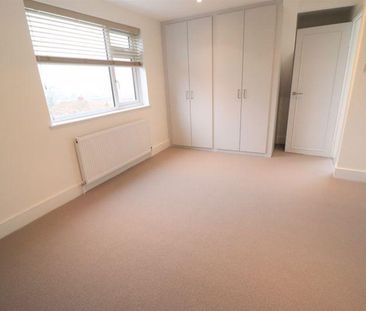 2 bedroom maisonette to rent - Photo 4