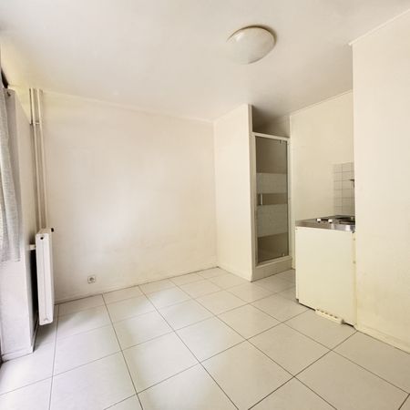 Location Appartement 1 pièce 11m² MASSY 91300 - Photo 3
