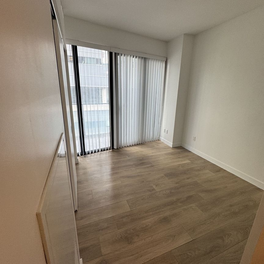 For Lease - 215 Queen Street Unit# 1208, Toronto, Ontario - Photo 1