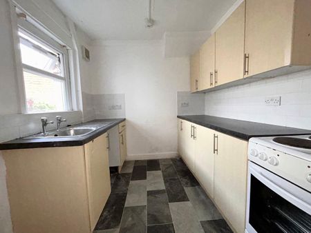 Mafeking Street, Deckham, Gateshead, Tyne and Wear, NE9 5LH - Photo 2