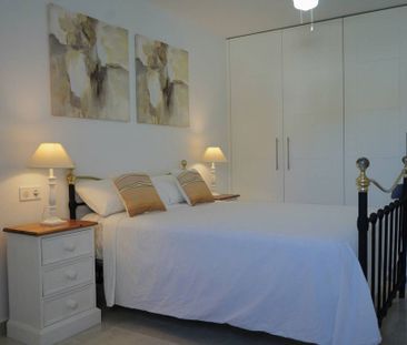 4 bedroom luxury Villa for rent in Nueva Andalucia, Spain - Photo 3