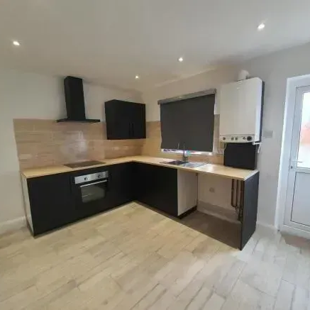 Lodge Avenue - Photo 3