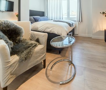 City-Residence: Neu möbliertes Design-Apartment mit exzellenter Aus... - Photo 5