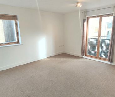 Forum Court - Photo 2