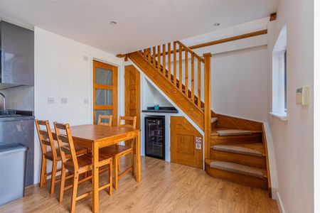 1 bedroom duplex to rent - Photo 3