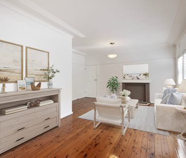 Beautiful Family Home with Swimming Pool - Photo 2