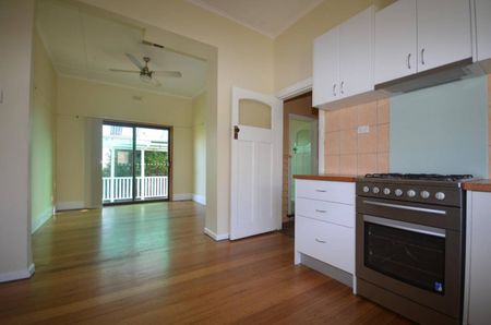 Family Home Close to Town - Photo 5