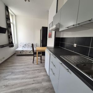 Location Appartement 1 pièce 14m² CAMBRAI 59400 - Photo 2