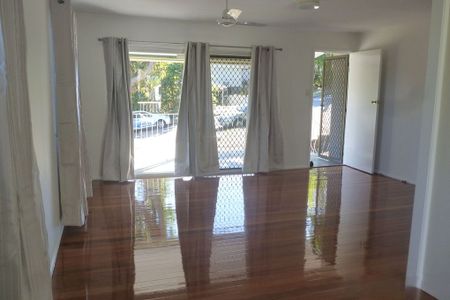 3 bedroom gem in Tarragindi - Photo 5
