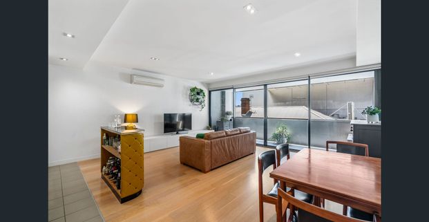 Oversized One Bedroom - Photo 1