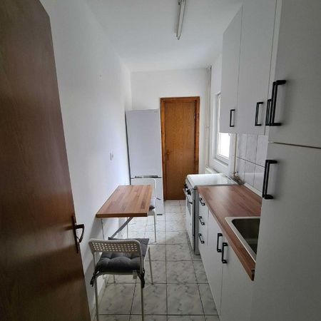 Garsoniera de inchiriat zona Piata Muncii - Fotografie 3