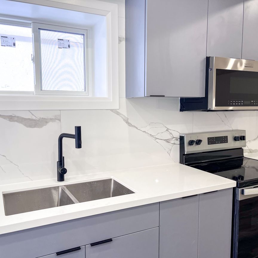 For Lease - 22 Direzze Court Unit# Lower Level, Richmond Hill, Ontario - Photo 1
