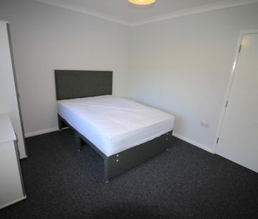 6 bedroom terraced house to rent - Photo 6