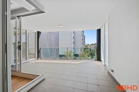 Effortless City Living with Unmatched Connectivity - Photo 5