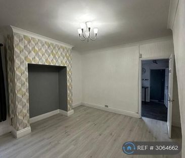 2 bedroom end of terrace house to rent - Photo 4