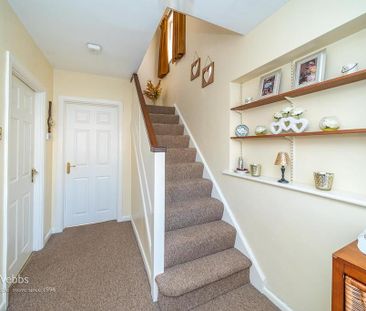 3 bedroom semi-detached house to rent - Photo 5