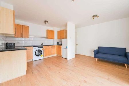 Sheerness Mews, Silvertown, E16 - Photo 4