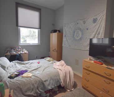 2 Bedroom Ground Floor Flat - Photo 6