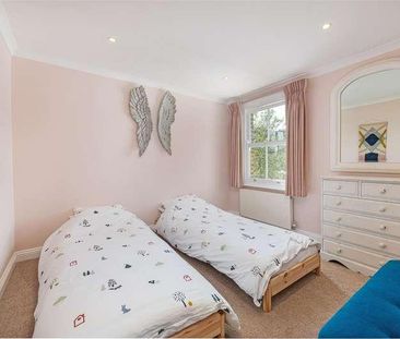 Cross Street, London, SW13 - Photo 2