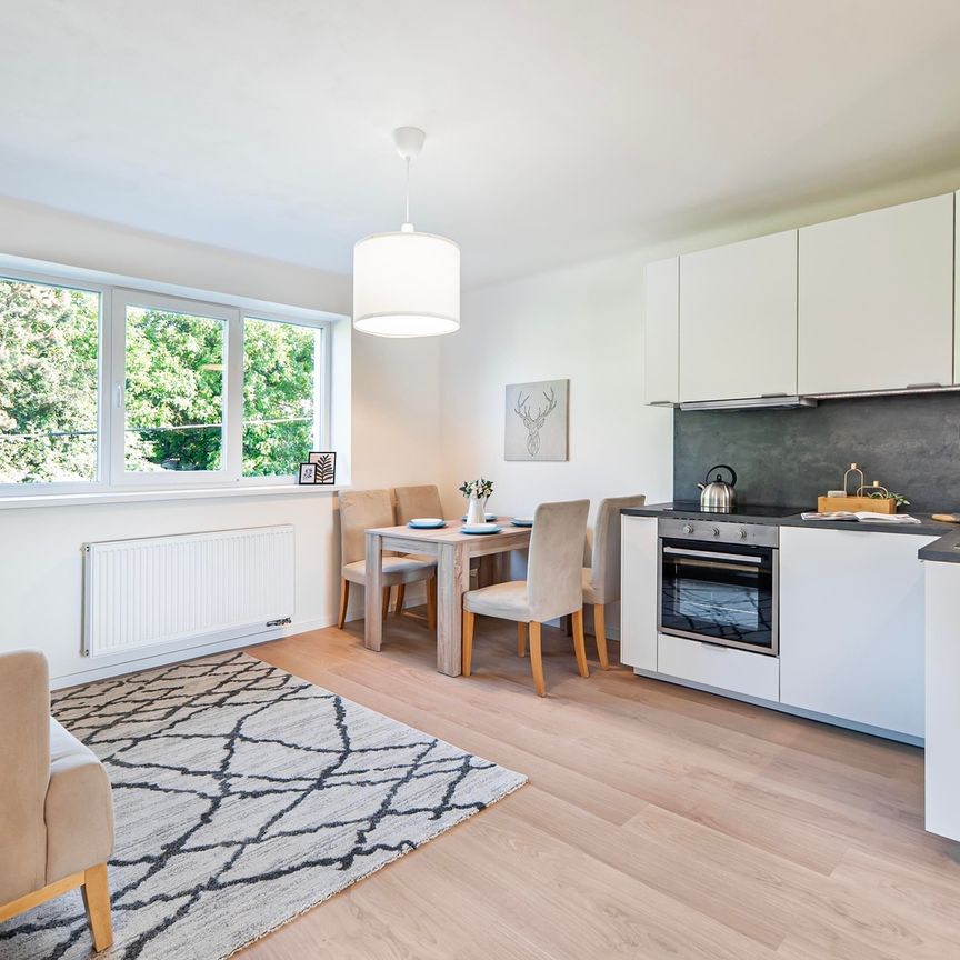 Pronájem bytu 4+kk v družstevním vlastnictví 62 m², Psáry - Fotografie 1