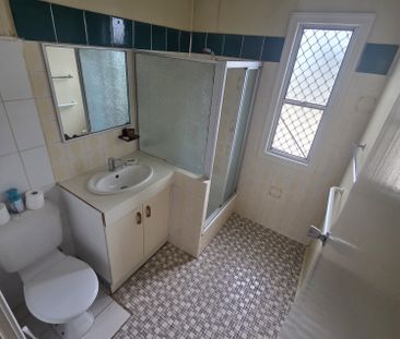 98 Boundary Street, Walkervale QLD 4670 - House For Rent - $495 | D... - Photo 2