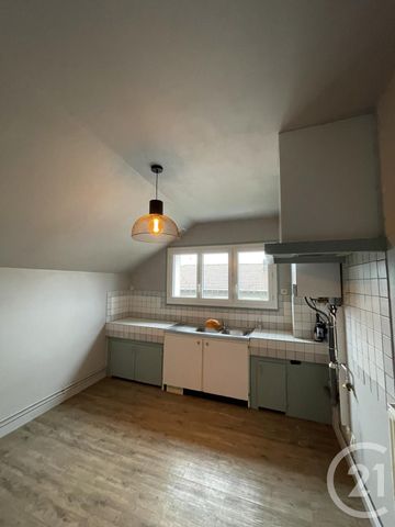 Location Appartement 3 pièces 80m² LA FERTE GAUCHER 77320 - Photo 3